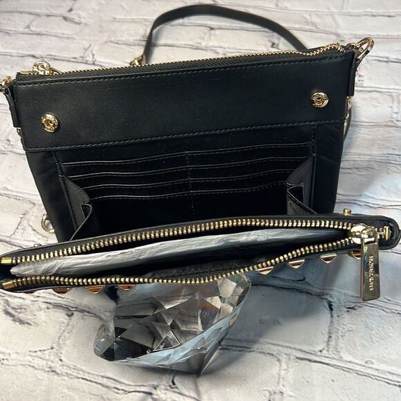 Michael Kors, black Crossbody with gold stud and chain detail - Picture 8 of 11